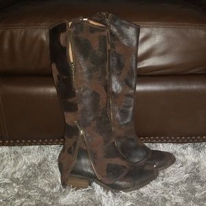 Donald Pliner boots